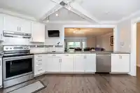 211 7171 121 STREET - thumbnail 4