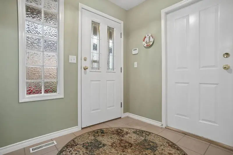 3 8567 164 STREET - photo 2 of 25