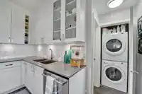 210 16380 64 AVENUE - thumbnail 12