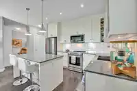 210 16380 64 AVENUE - thumbnail 4