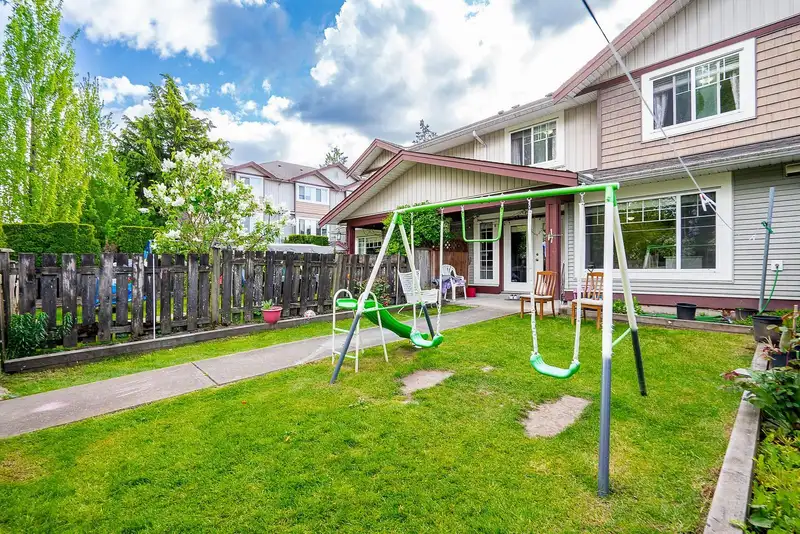 17 8255 120A STREET - photo 2 of 15