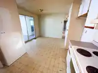 53 7790 KING GEORGE BOULEVARD - thumbnail 12