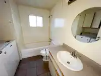 53 7790 KING GEORGE BOULEVARD - thumbnail 4
