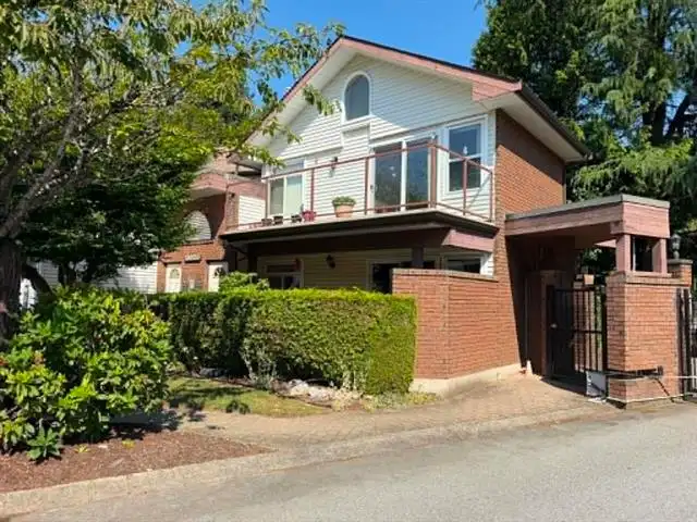 101 13858 102 AVENUE - photo 1 of 6