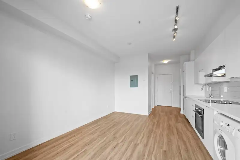 304 13678 GROSVENOR ROAD - photo 4 of 21