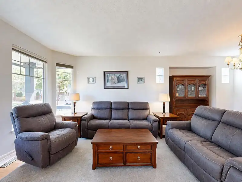 6495 186 STREET - photo 4 of 40