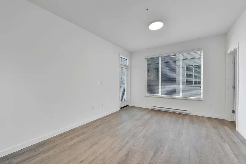 207 15835 85 AVENUE - photo 4 of 23