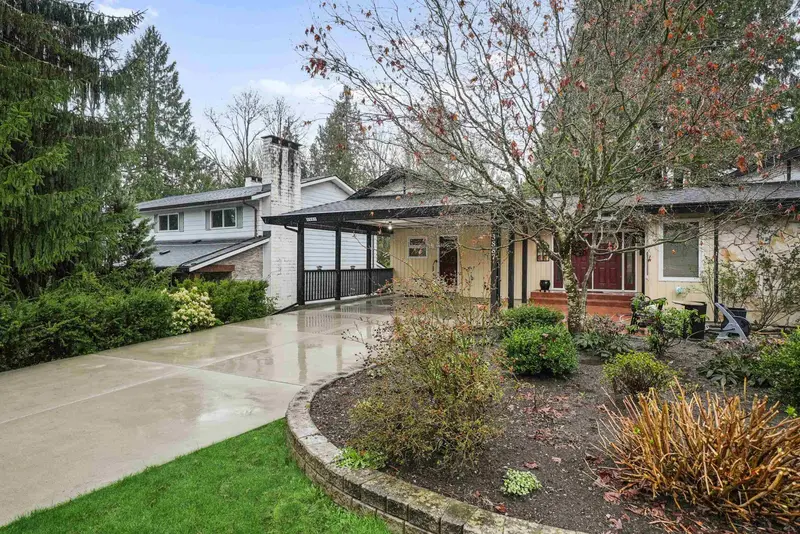 3887 ROBIN PLACE - photo 2 of 25