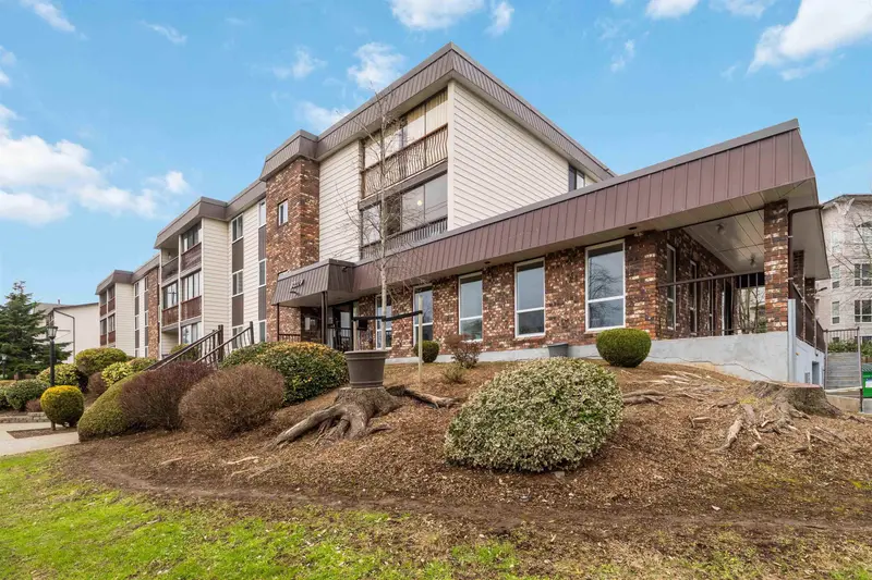 201 32119 OLD YALE ROAD - photo 1 of 20