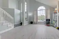 19088 63B AVENUE - thumbnail 2