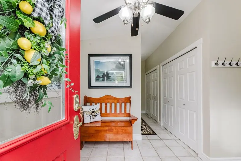 405 GAVIN ROAD - photo 3 of 25