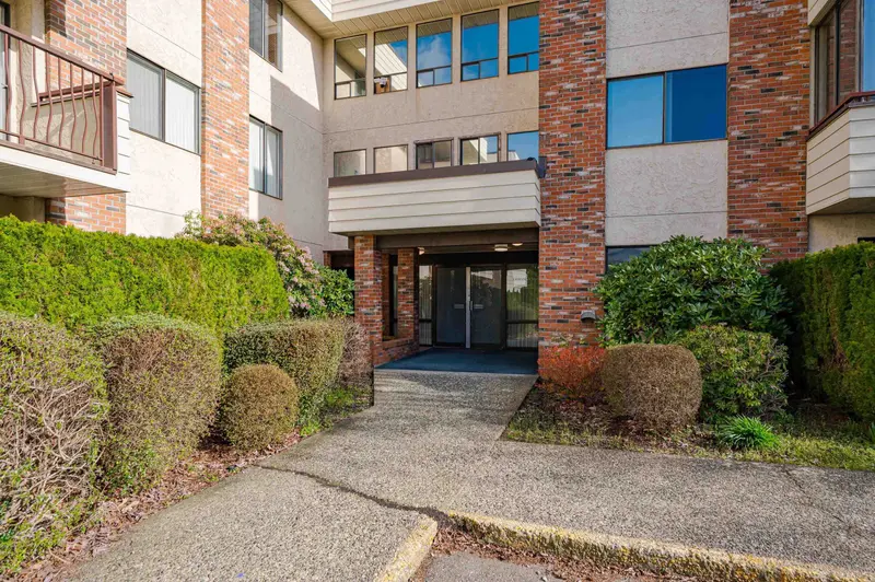 208 32885 GEORGE FERGUSON WAY - photo 4 of 25