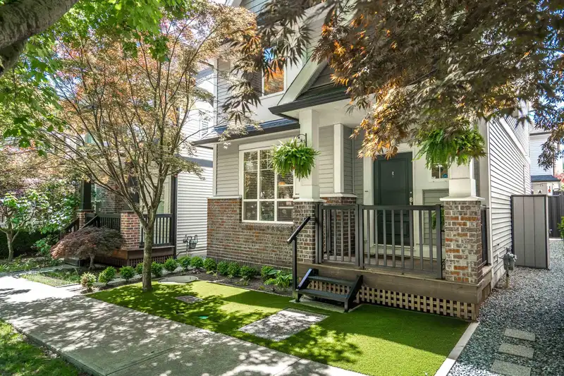 6741 193A STREET - photo 2 of 40