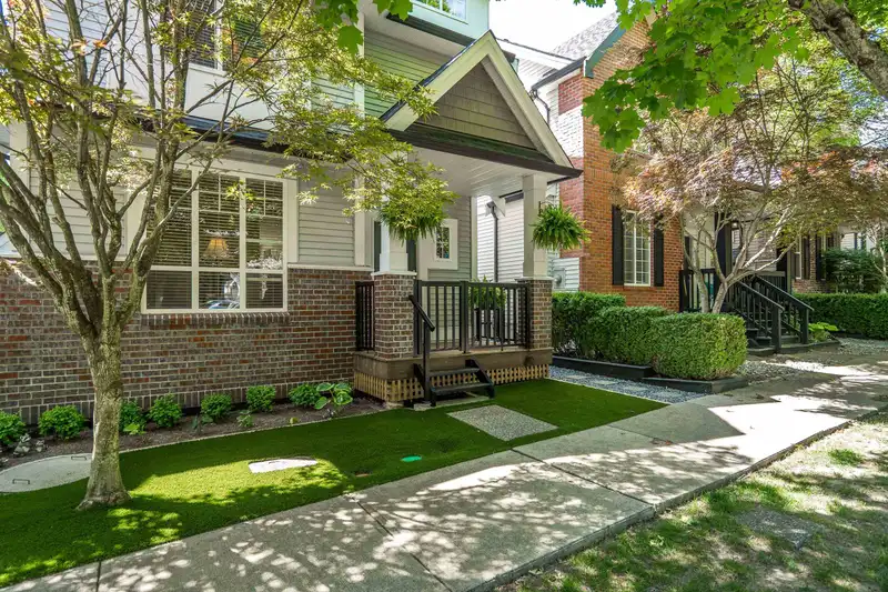 6741 193A STREET - photo 3 of 40