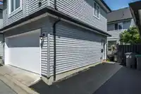 6741 193A STREET - thumbnail 38