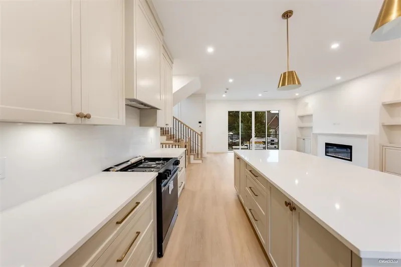 102 9727 129A STREET - photo 4 of 25