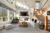 9061 141A STREET - thumbnail 3