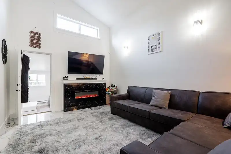 13941 80A AVENUE - photo 1 of 32