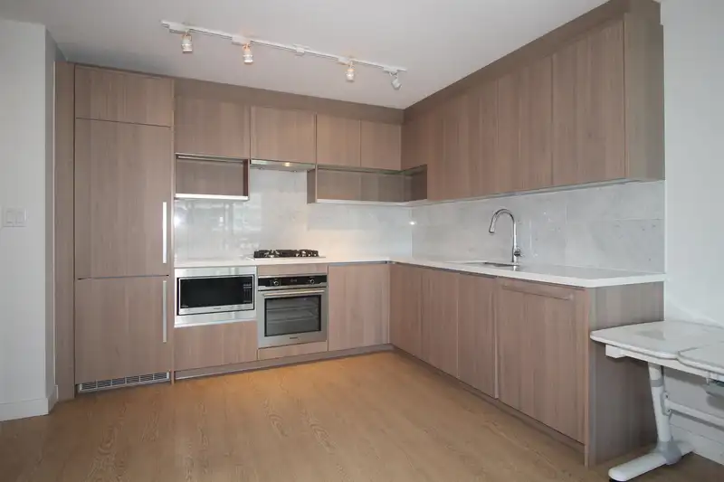 1008 13696 100 AVENUE - photo 3 of 19