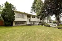 15138 ROBIN CRESCENT - thumbnail 1