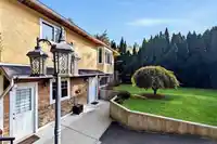 7596 143 STREET - thumbnail 2