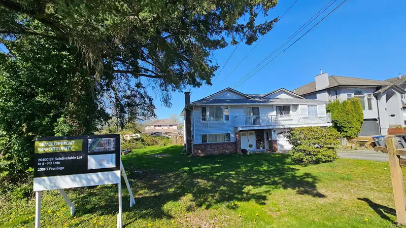 11961 97A AVENUE - photo 1 of 9