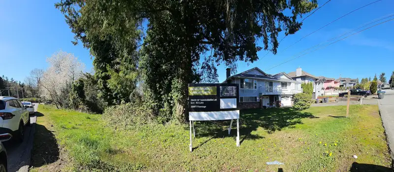 11961 97A AVENUE - photo 3 of 9