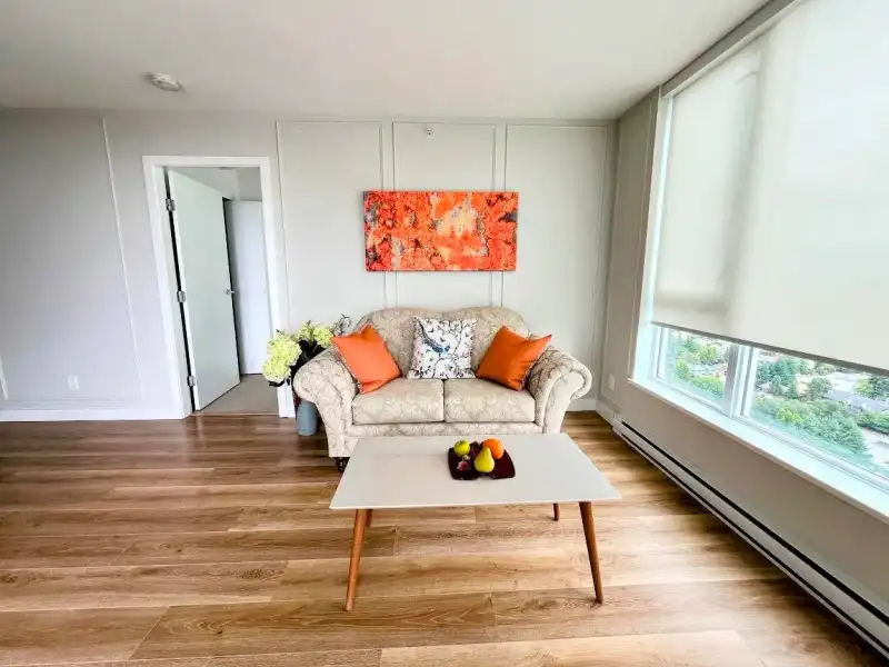 4302 13696 100 AVENUE - photo 1 of 20