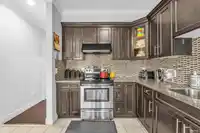 8 7156 144 STREET - thumbnail 14