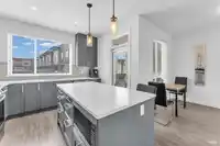 13 18887 72A AVENUE - thumbnail 3