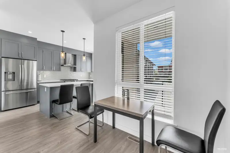 13 18887 72A AVENUE - photo 4 of 36
