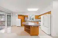 18483 66A AVENUE - thumbnail 14