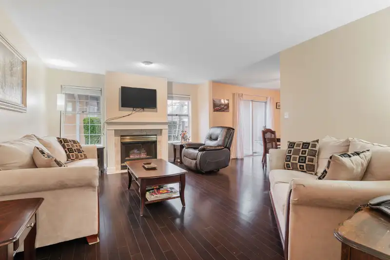 112 14861 98 AVENUE - photo 2 of 35