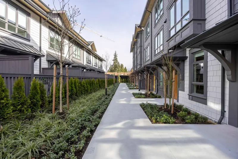 102 2322 EMERY COURT - photo 3 of 25