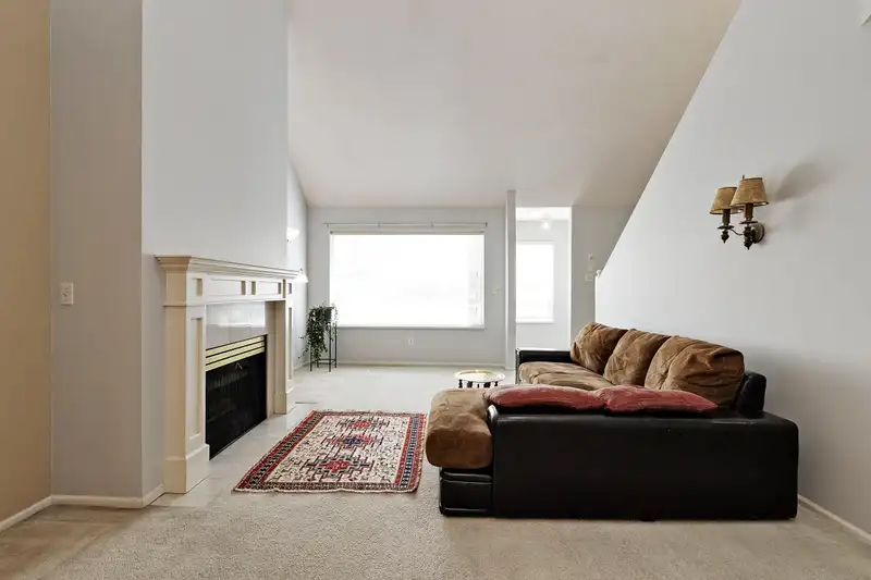 209 7838 120A STREET - photo 4 of 25