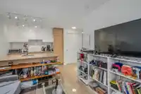1904 10626 CITY PARKWAY - thumbnail 9