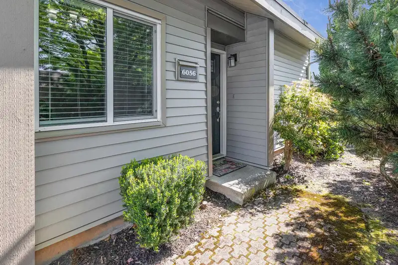 6056 W GREENSIDE DRIVE - photo 4 of 29