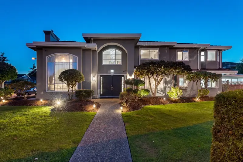 12460 JENSEN DRIVE - photo 1 of 25