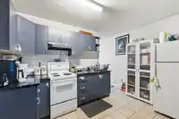 7076 122A STREET - thumbnail 33