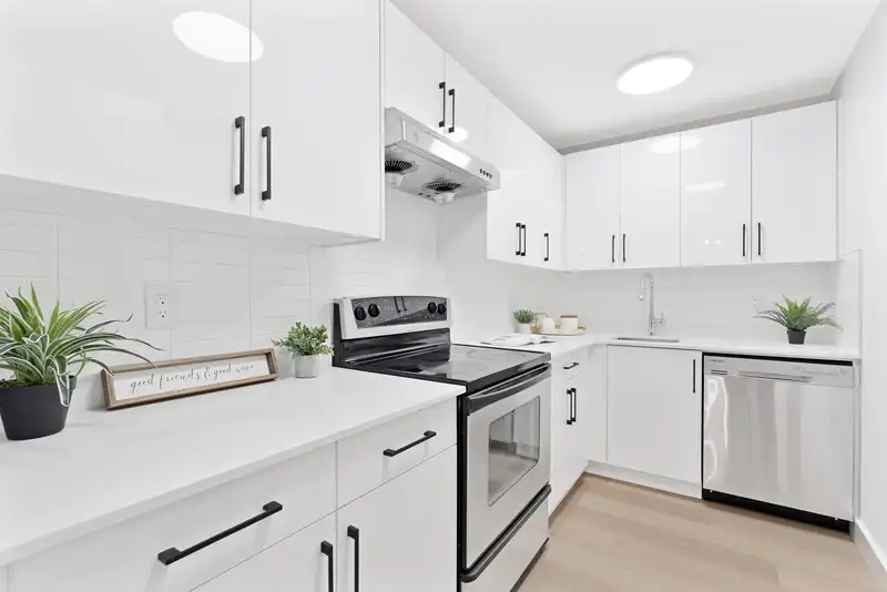 308 10662 151A STREET - photo 1 of 33