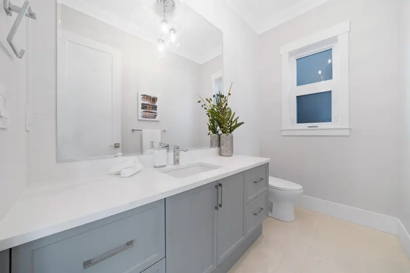 6927 205 STREET - photo 4 of 25