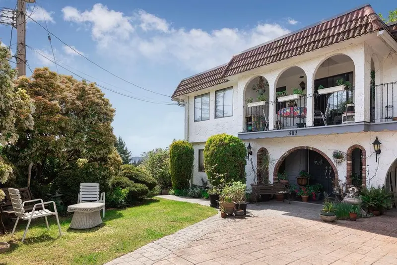 483 SARGENT ROAD - photo 2 of 25