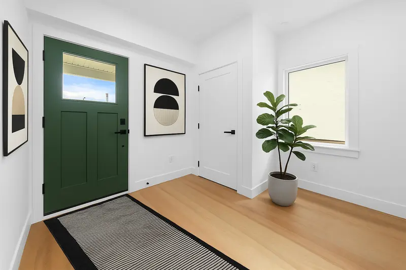 2530 MCGILL STREET - photo 2 of 25