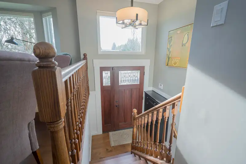 18253 58B AVENUE - photo 2 of 21