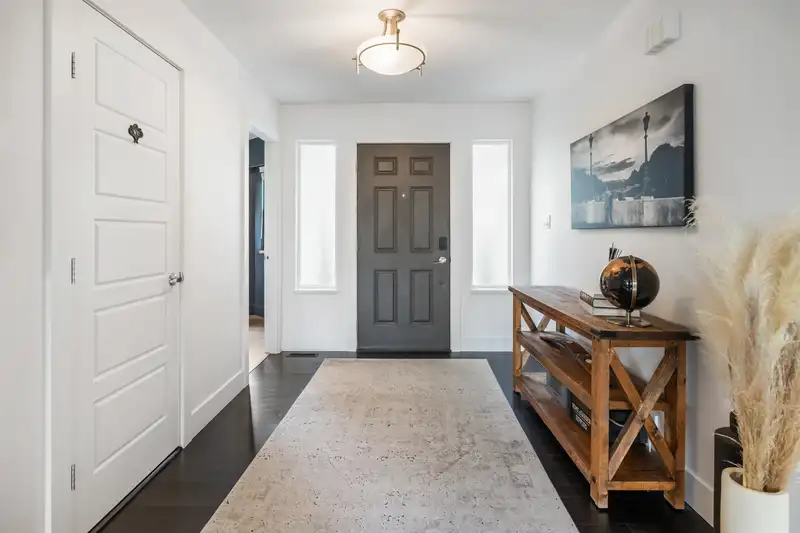18256 57A AVENUE - photo 4 of 40