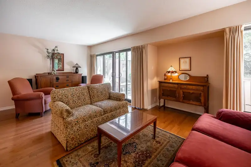 116 13806 CENTRAL AVENUE - photo 2 of 36