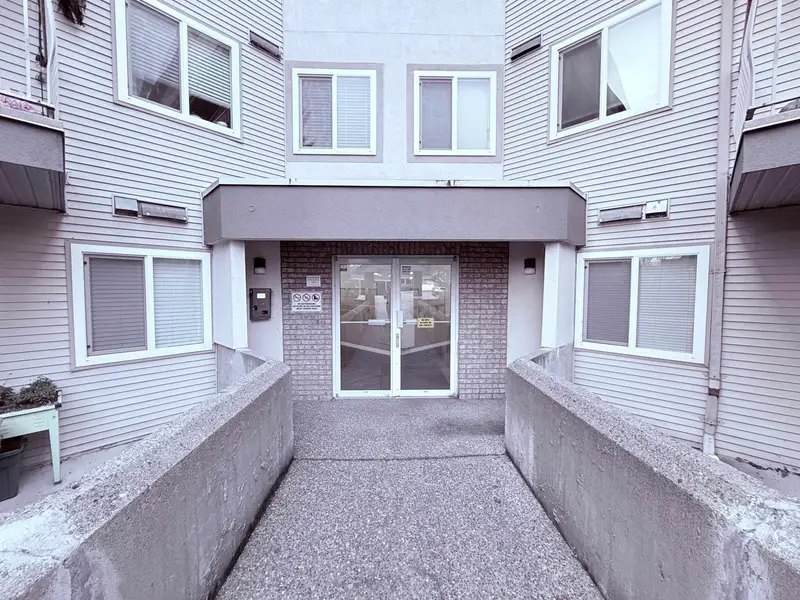 412 7694 EVANS ROAD - photo 3 of 25