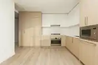 302 9675 KING GEORGE BOULEVARD - thumbnail 5