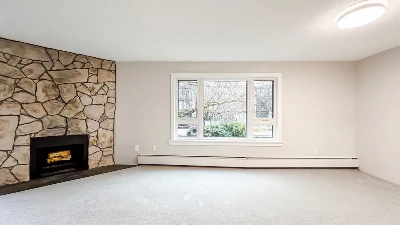 205 1750 MAPLE STREET - photo 3 of 18