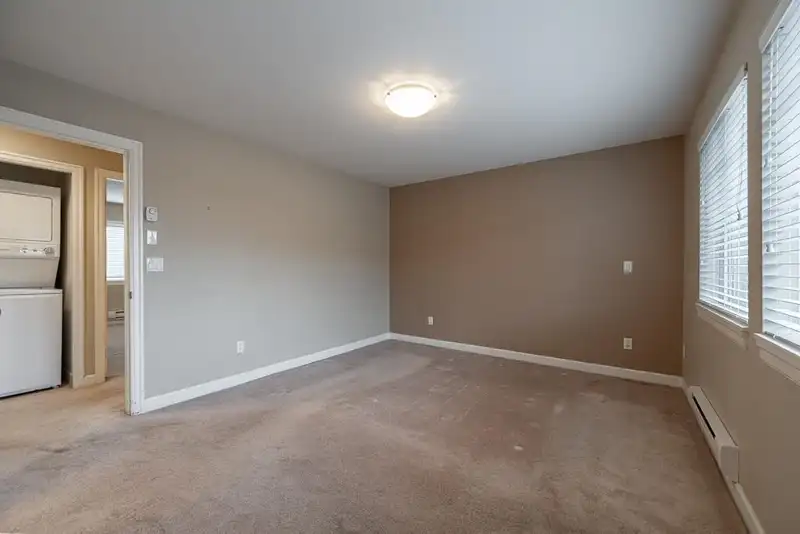 34 7168 179 STREET - photo 4 of 39
